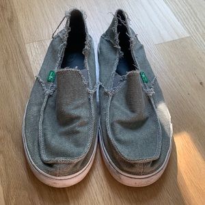 Mens Sanuk slip ons